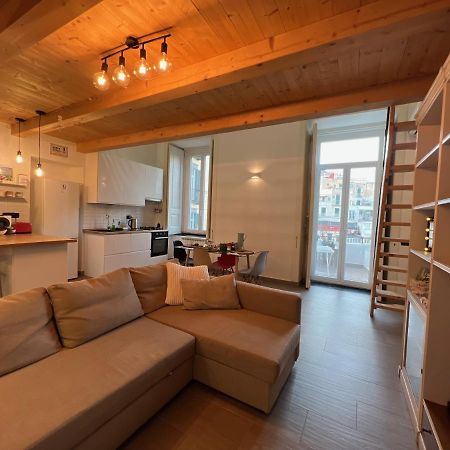 La Casa Di Marty Apartment เนเปิลส์ ภายนอก รูปภาพ