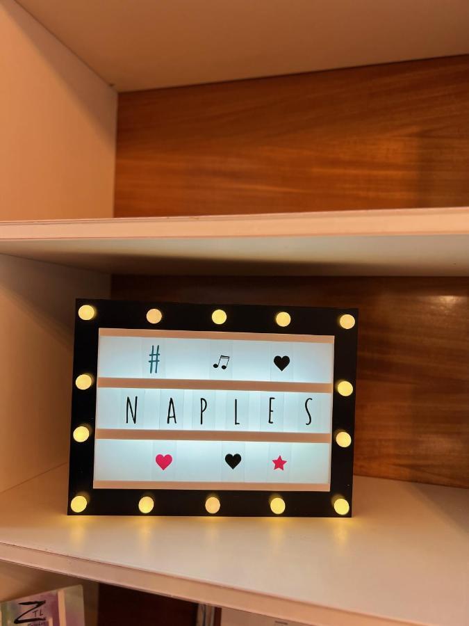 La Casa Di Marty Apartment เนเปิลส์ ภายนอก รูปภาพ