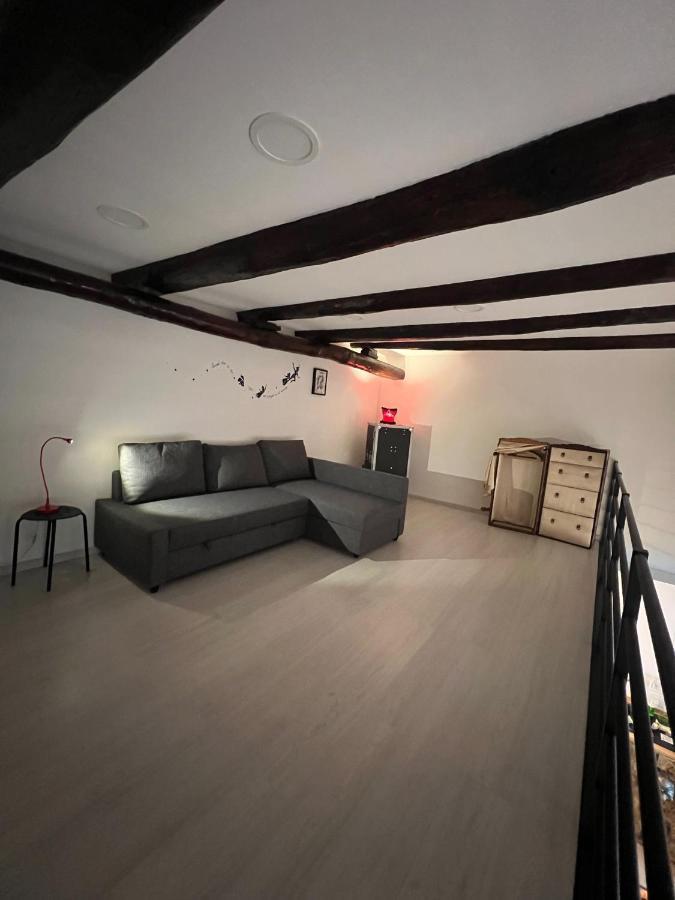 La Casa Di Marty Apartment เนเปิลส์ ภายนอก รูปภาพ