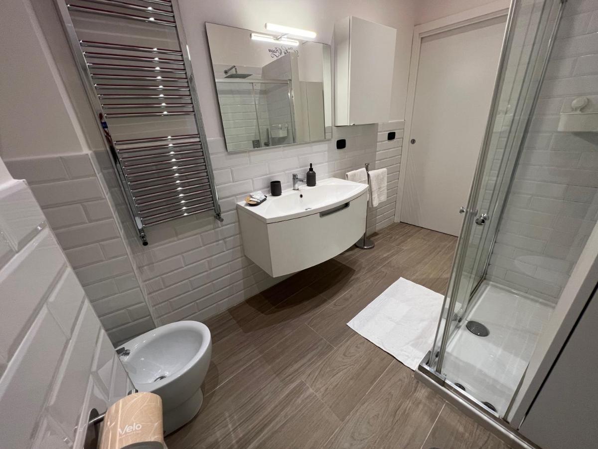 La Casa Di Marty Apartment เนเปิลส์ ภายนอก รูปภาพ